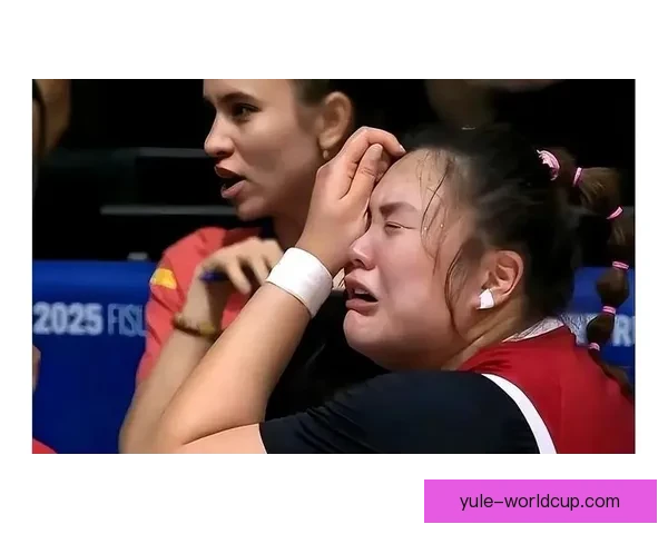 中国女篮大胜捷克收官 刘禹彤领衔多点开花